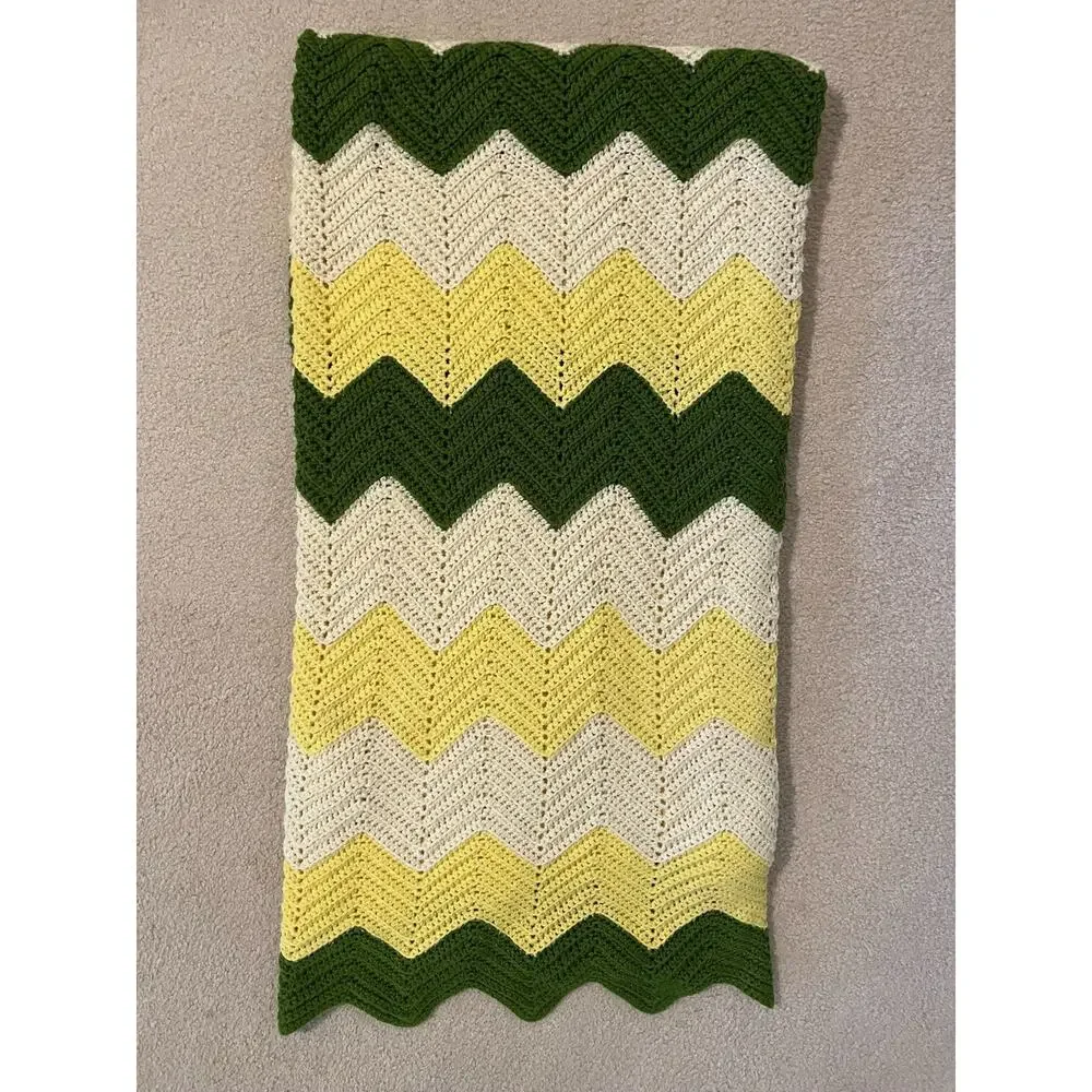 Vintage Afghan Throw Blanket Chevron Cottage Grandma Green Bay Packers Avocado